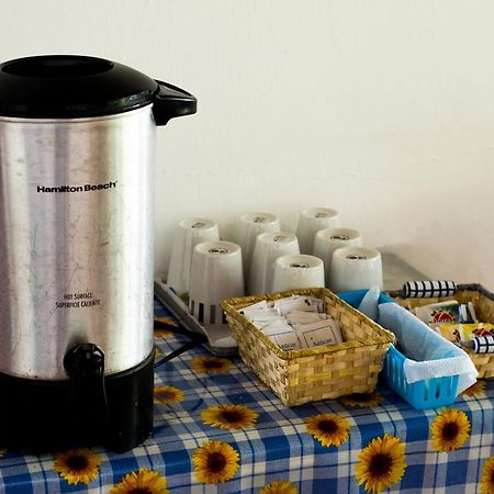 Hostal Haina Cancun Bagian luar foto