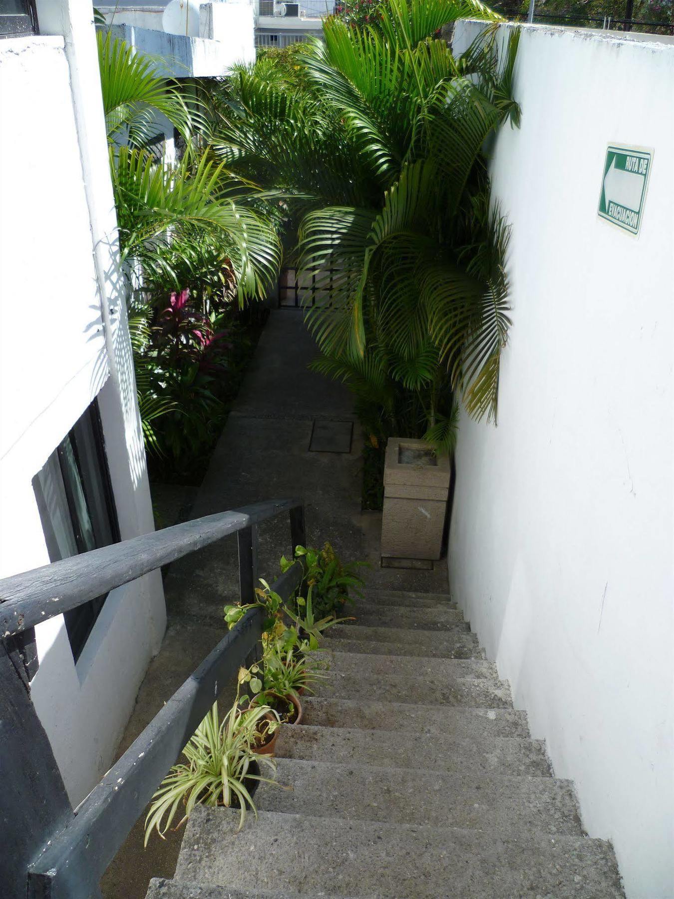 Hostal Haina Cancun Bagian luar foto